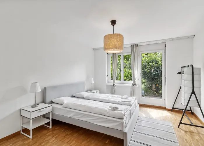 Apartment Spacious In