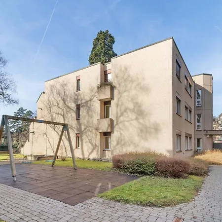 Apartment Spacious In *