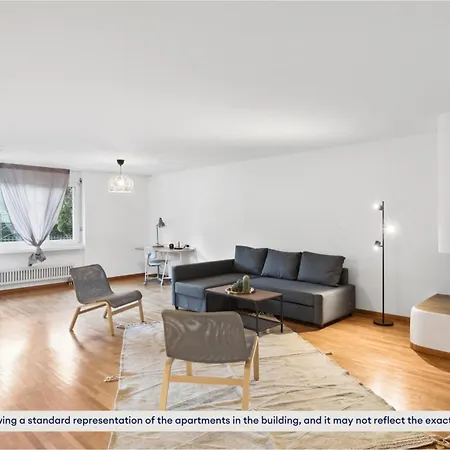 Spacious In Apartment