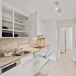 Apartment Spacious In *